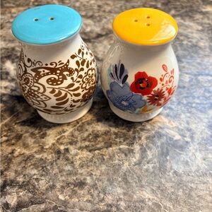 Ceramic Salt and Pepper Shaker Set with Blue and Yellow Tops